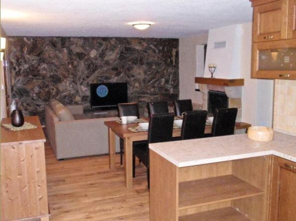 Liptovia Resort Liptovský Hrádok Oda fotoğraf
